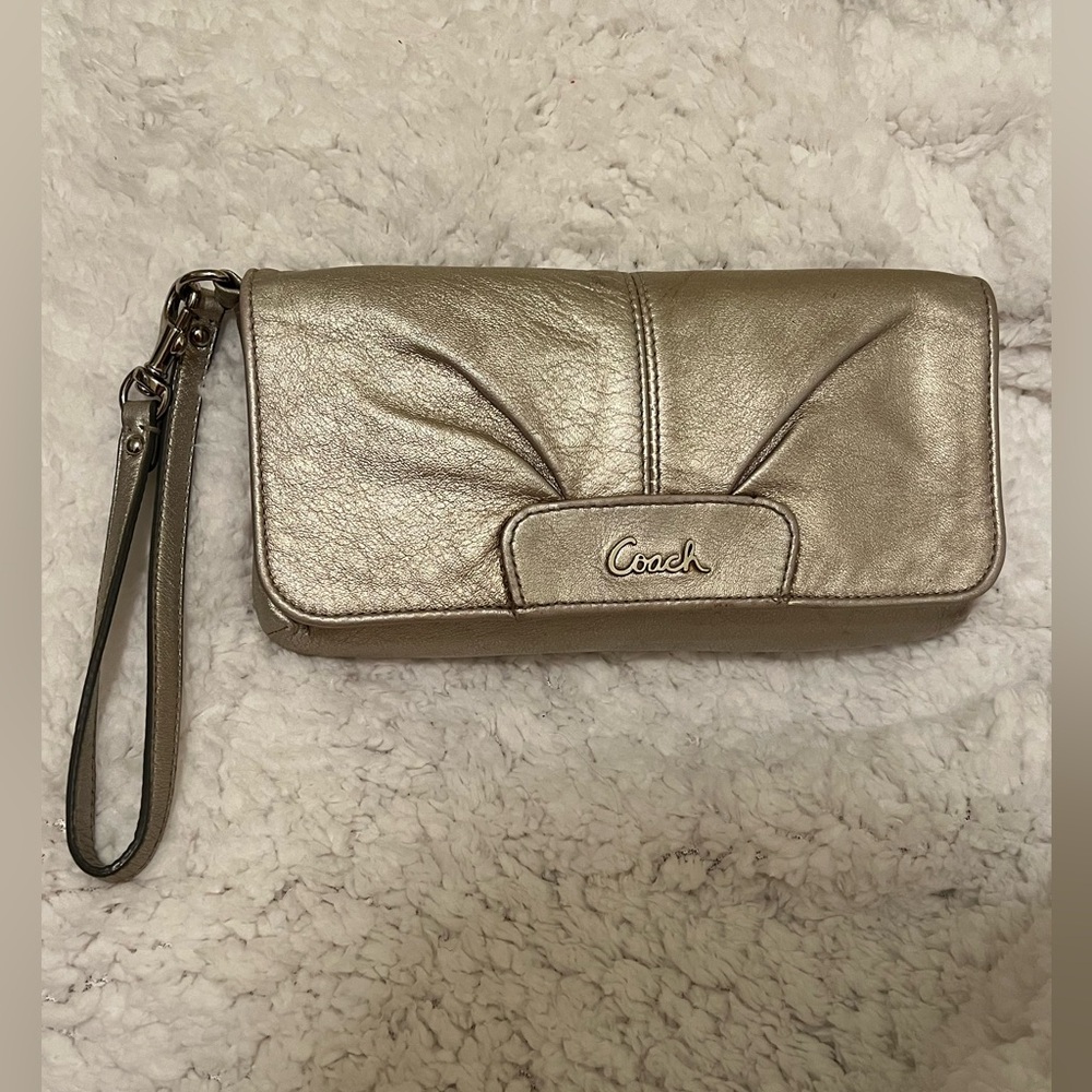Coach Vintage Metallic Gold Large Wristlet Clutch Bag EUC